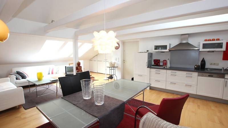 Loftartige Dachgeschosswohnung in begehrter Lage
