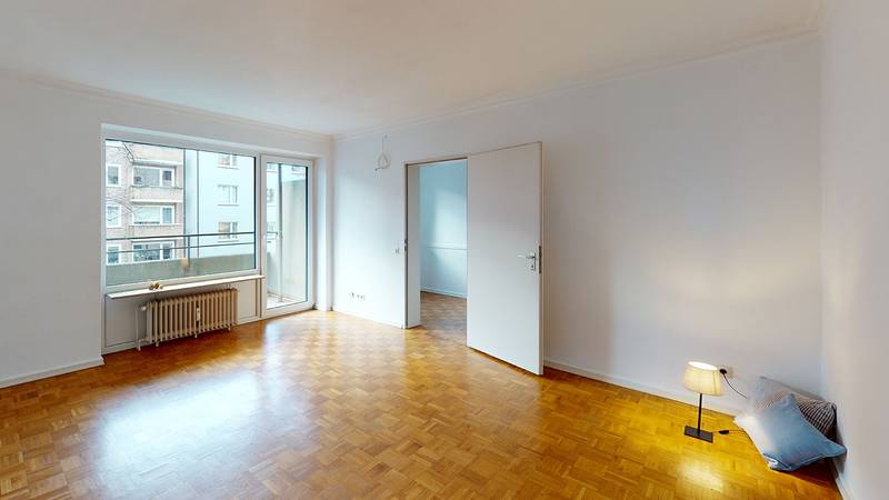 Alsternahe Eigentumswohnung mit Stellplatz und S&uuml;dwestbalkon