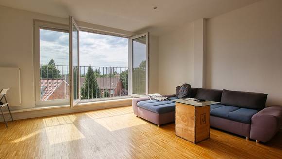 DREAMHOUSE Immobilien: Lichtdurchflutete Galeriewohnung mit Weitblick und Einzelgarage DREAMHOUSE Immobilien: Lichtdurchflutete Galeriewohnung mit Weitblick und Einzelgarage