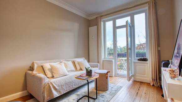 DREAMHOUSE Immobilien: Klasse statt Masse - exklusive Altbauwohnung in begehrter Lage DREAMHOUSE Immobilien: Klasse statt Masse - exklusive Altbauwohnung in begehrter Lage