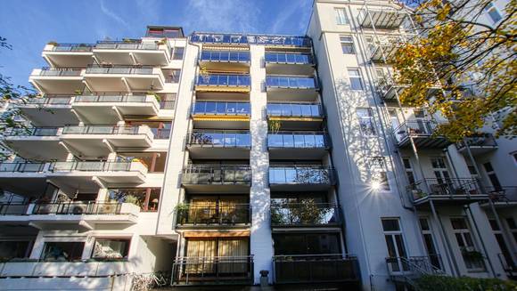 DREAMHOUSE Immobilien: Voller Ideen an die Alster