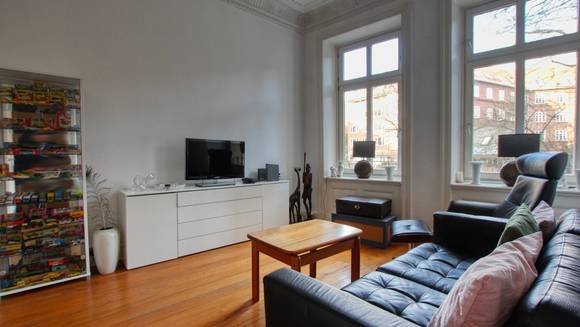 DREAMHOUSE Immobilien: Charmante Altbauwohnung im historischen Stadtkern von St.Georg DREAMHOUSE Immobilien: Charmante Altbauwohnung im historischen Stadtkern von St.Georg