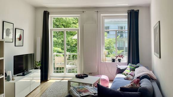 DREAMHOUSE Immobilien: Lichtdurchflutete, vermietete Stadtwohnung in ruhiger Seitenstraße DREAMHOUSE Immobilien: Lichtdurchflutete, vermietete Stadtwohnung in ruhiger Seitenstraße