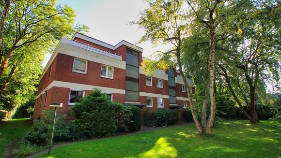 DREAMHOUSE Immobilien: Geräumige Eigentumswohnung mit herrlicher Südterrasse im Herzen von Lokstedt DREAMHOUSE Immobilien: Geräumige Eigentumswohnung mit herrlicher Südterrasse im Herzen von Lokstedt