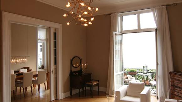 DREAMHOUSE Immobiloien: Gro&szlig;z&uuml;gige Altbauwohnung mit Aufzug und Charme