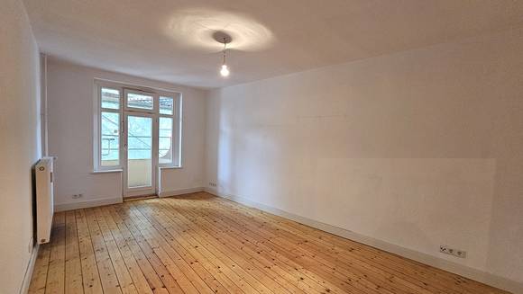 DREAMHOUSE Immobilien: Charmante Eigentumswohnung mit Balkon? umfassend renoviert in 2015