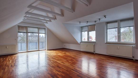 DREAMHOUSE Immobilien: Maisonettewohnung mit gro&szlig;em Balkon nahe Stadtpark