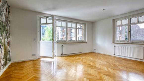 DREAMHOUSE Immobilien: Rarit&auml;t mit Alsterblick, Aufzug und Tiefgaragenstellplatz